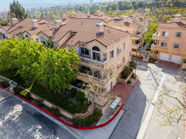 19802 Sandpiper Pl Unit 16, Santa Clarita, CA 91321