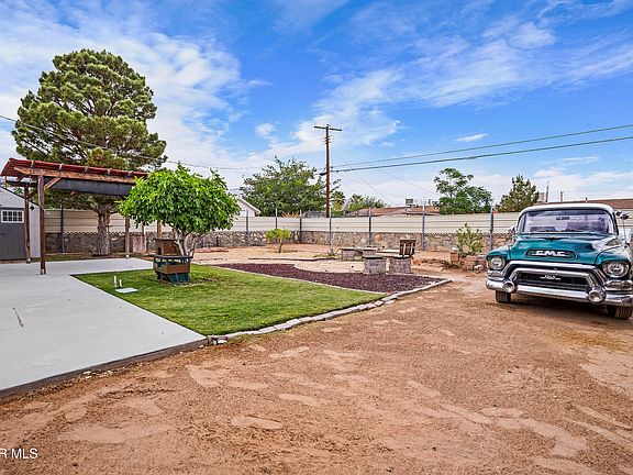 2nd image of 4911 Sierra Madre Dr
