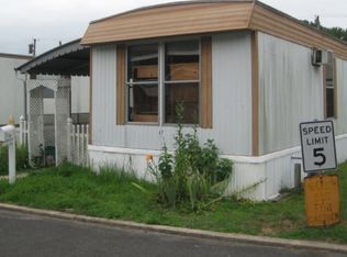 47 Oak St, Robbinsville, NJ 08691