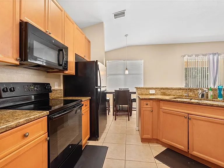 11328 Bridge Pine Dr — Photo 8
