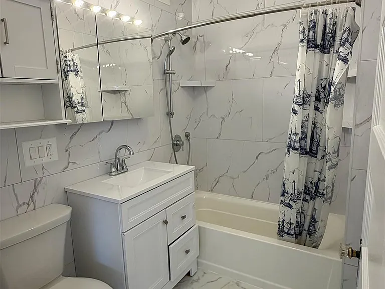 9 Ashland St #2 — Photo 21