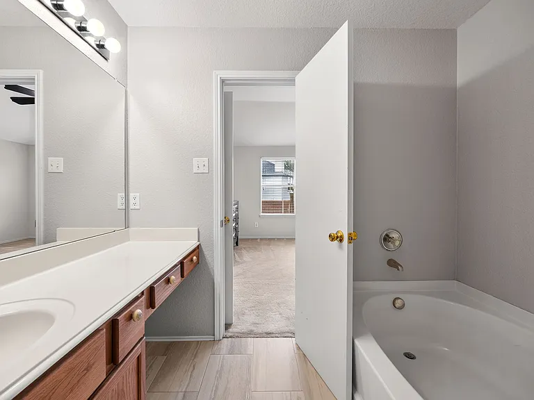 3612 Truman St — Photo 16