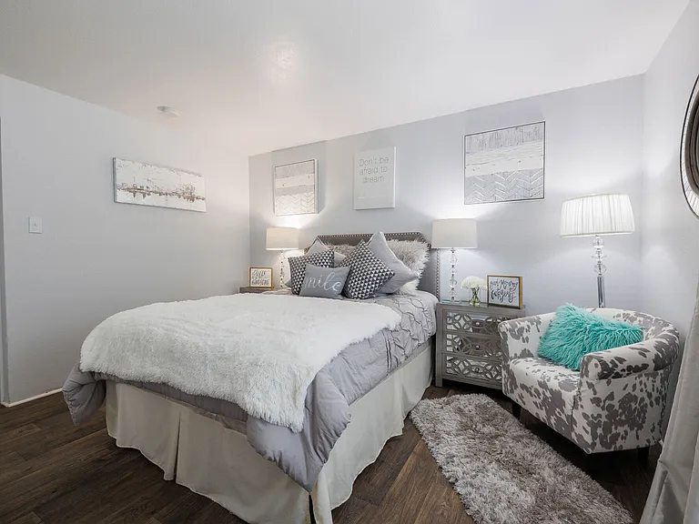 Carrara at Cypress Creek — Photo 14