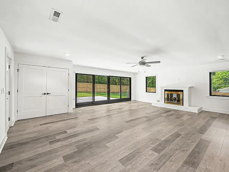 1205 Saint Marys Ln — Photo 13