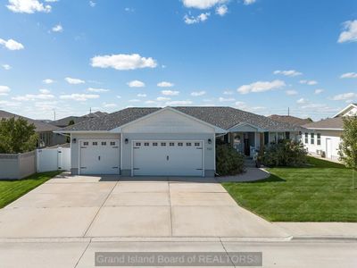 720 Sagewood Ave, Grand Island, NE, 68803