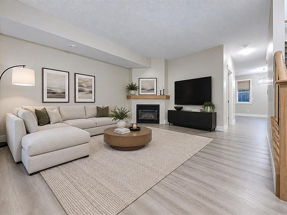 4th image of 29 N Springborough Blvd SW #25