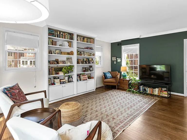 3909 Watson Pl NW — Photo 37