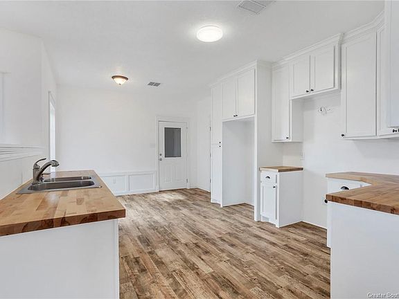 3rd image of 5054 Bonin Dr