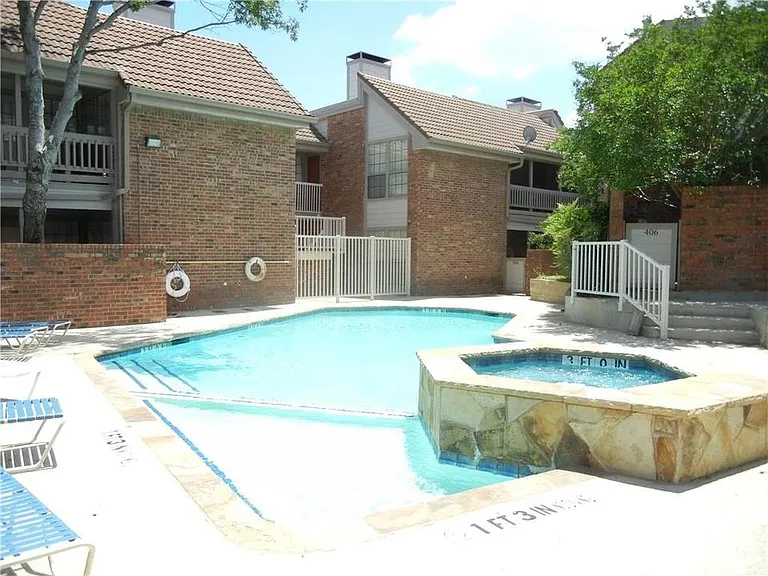 18240 Midway Rd #105 — Photo 22