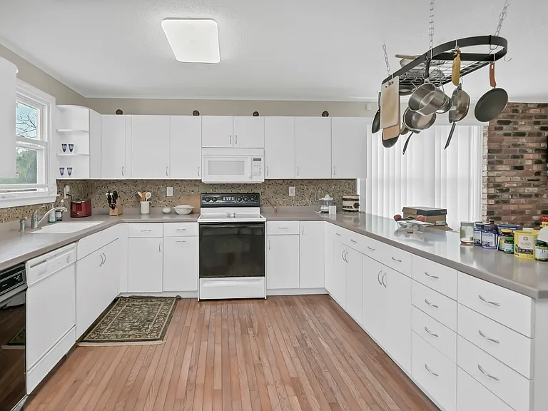 315 Gardners Terrace Rd — Photo 8