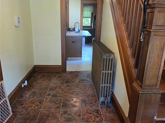 4th image of 78 Beech St