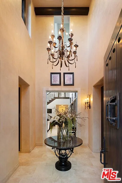 5 bed, 6.0 bath, 6745 sqft, $60,000 — Photo 3
