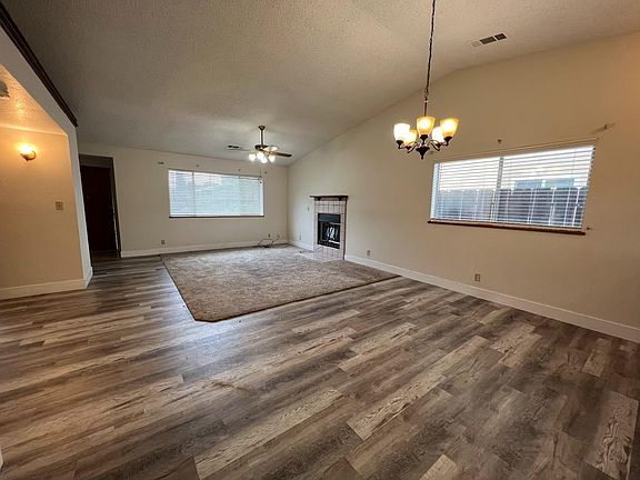 5th image of 1656 N Way E