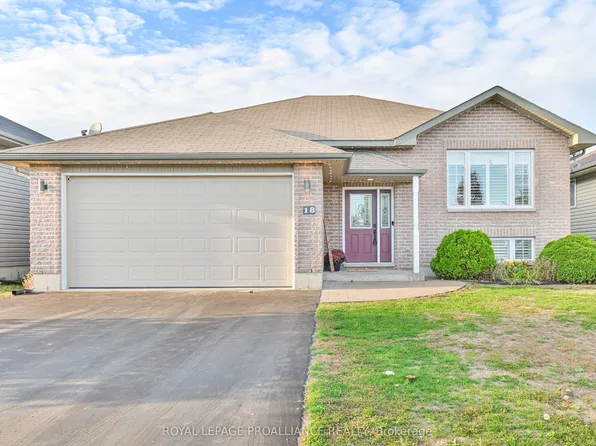 18 Fox Den Dr, Brighton, ON K0K 1H0