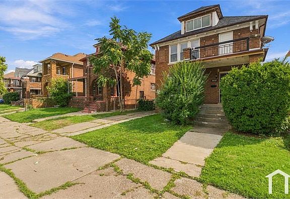 3rd image of 2691 Pasadena St