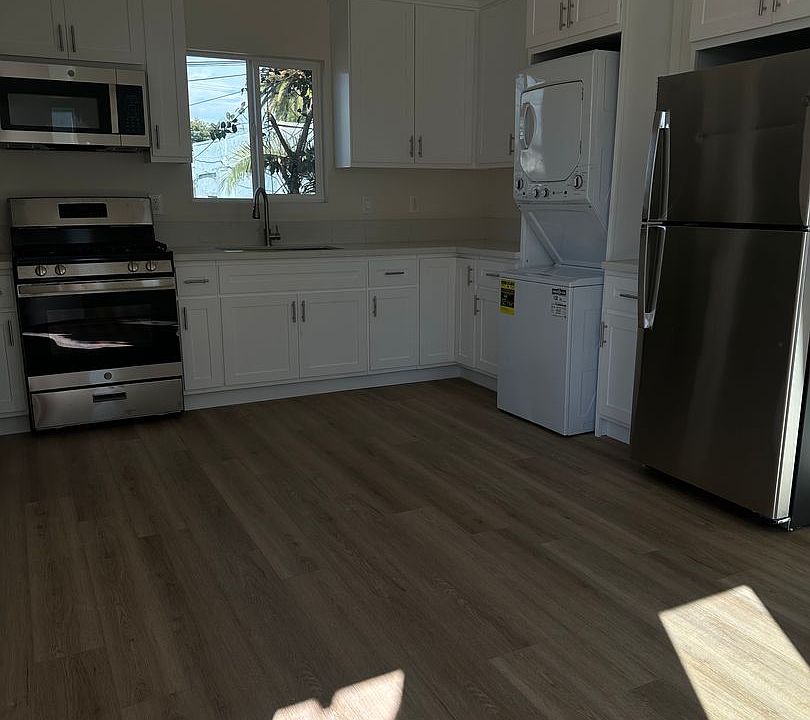 1st image of 1353-1357 Lemon Ave #1357B