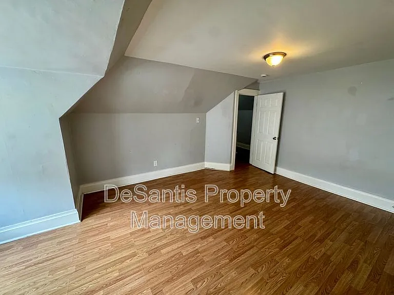 1810 Brownsville Rd #2 — Photo 54