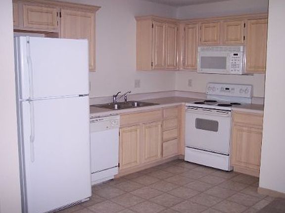 3rd image of 1201 Pebblecreek Dr APT D