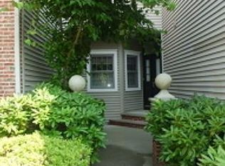 4 Kent Dr, Roseland, NJ 07068