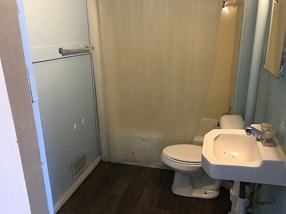 4th image of 310-312 N Academy St #7068397