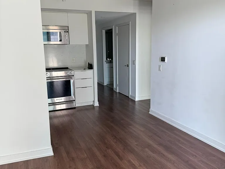 30 Samuel Wood Way #301 — Photo 2
