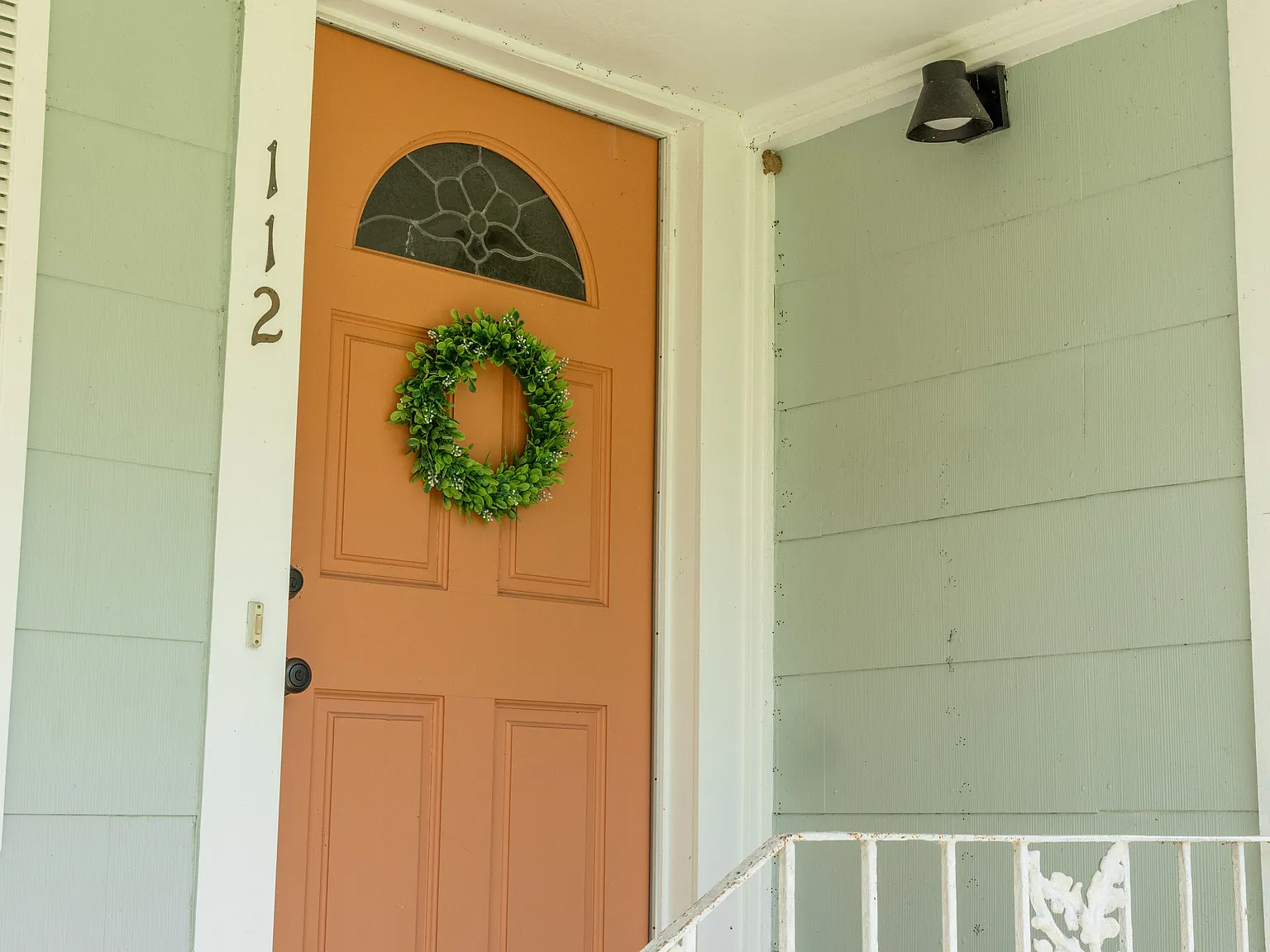 3 bed, 2.0 bath, 1601 sqft, $1,850 — Photo 4