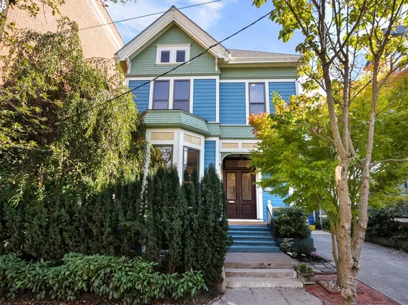 414 NW 22nd Ave, Portland, OR 97210