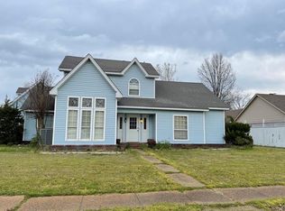 1011 Normandy Dr, West Memphis, AR 72301