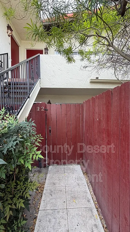 Building Photo - 550 S El Cielo Rd #12