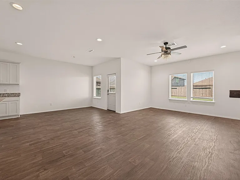 1706 Cooper Bluff Ct — Photo 6