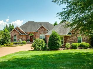 1215 Temple Crest Dr, Franklin, TN 37069