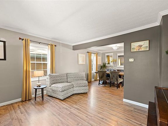 4th image of 143 Lincoln Ave