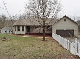 11496 Foley Rd, Fenton, MI 48430