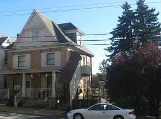 520 Pennsylvania Ave, Irwin, PA 15642