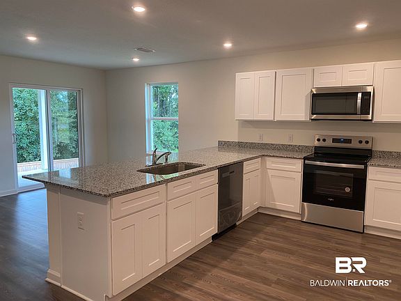 3rd image of 21655 Sutherland Cir