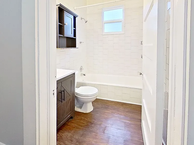 Palm Avenue Triplex — Photo 10