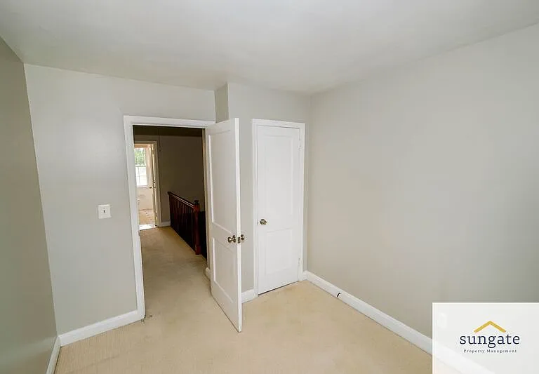 8616 Pleasant Plains Rd — Photo 11