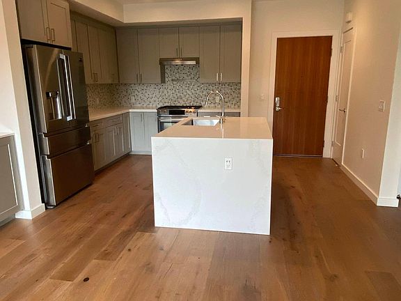 5th image of 400 El Camino Real #118