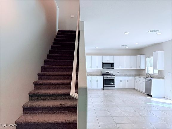 5th image of 4433 Zara Point Ave