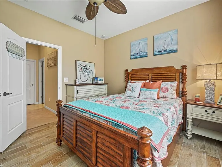 10522 Yorkstone Dr — Photo 24