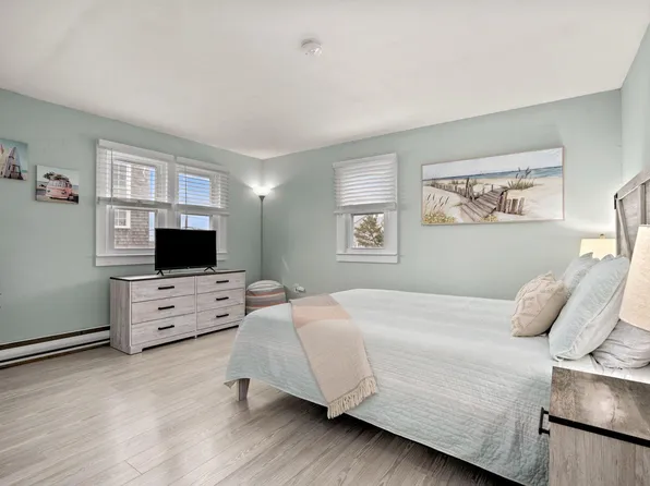 20R Old Point Rd, Newbury, MA 01951