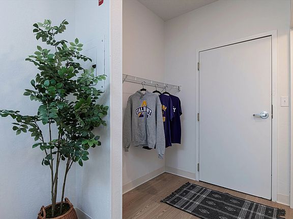 5th image of 1395 Washington Ave #43ab4c59a