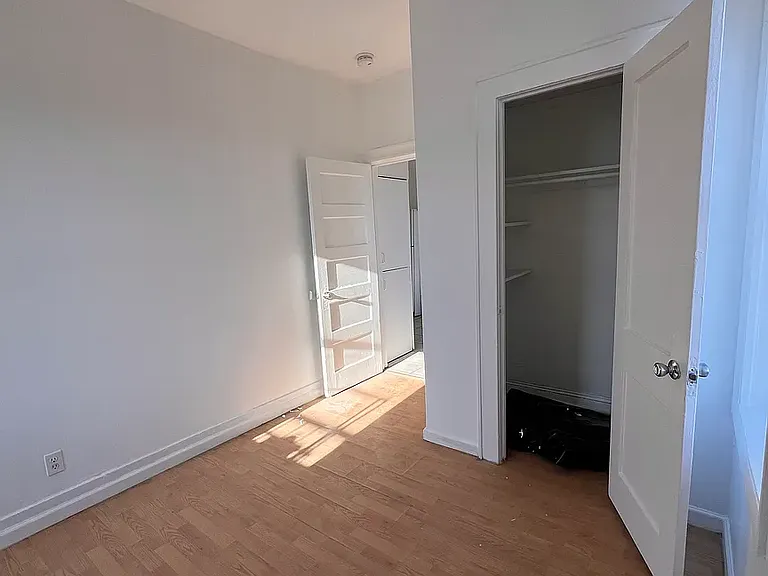 93 Ackerman Ave #5C — Photo 3