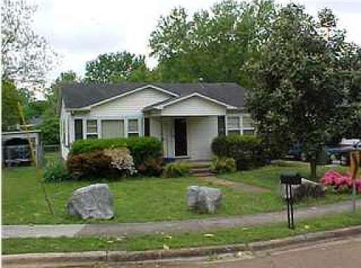 1st image of 901 Meadow Dr NW