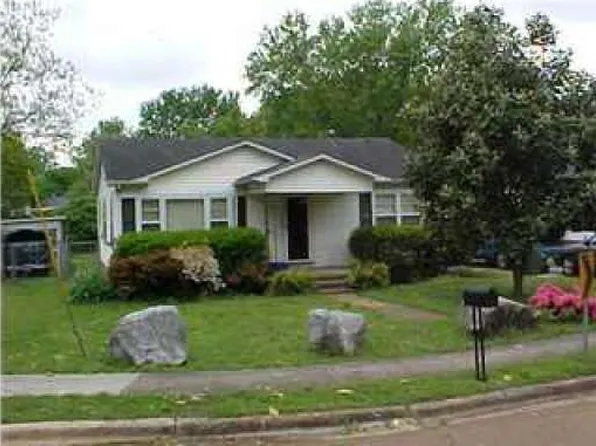 901 Meadow Dr NW, Huntsville, AL 35816