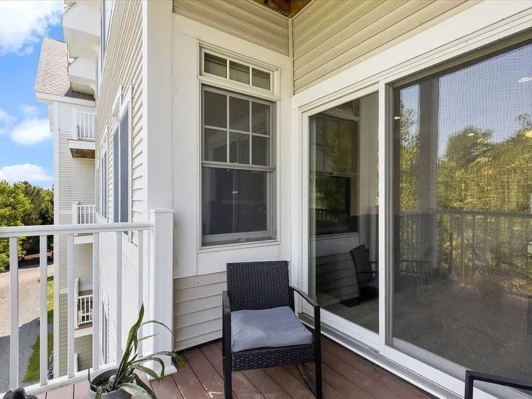 614 Pond St #1303 — Photo 8