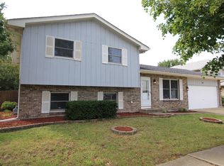 1013 Loren Dr, Joliet, IL