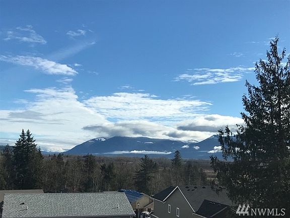 5th image of 1333 Cascadia Dr