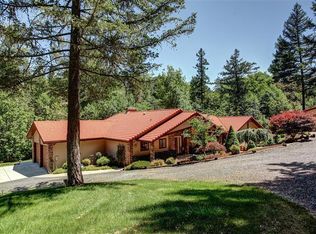 9871 Upper Applegate Rd, Jacksonville, OR 97530