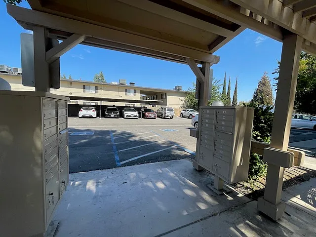 Baywood Apartments — Photo 21